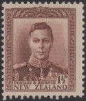 Aron R. Halberstam Philatelists Ltd.; British Commonwealth Stamps: NEW ZEALAND - KGV; Scott: C4; SG: 551; Condition: VF LH